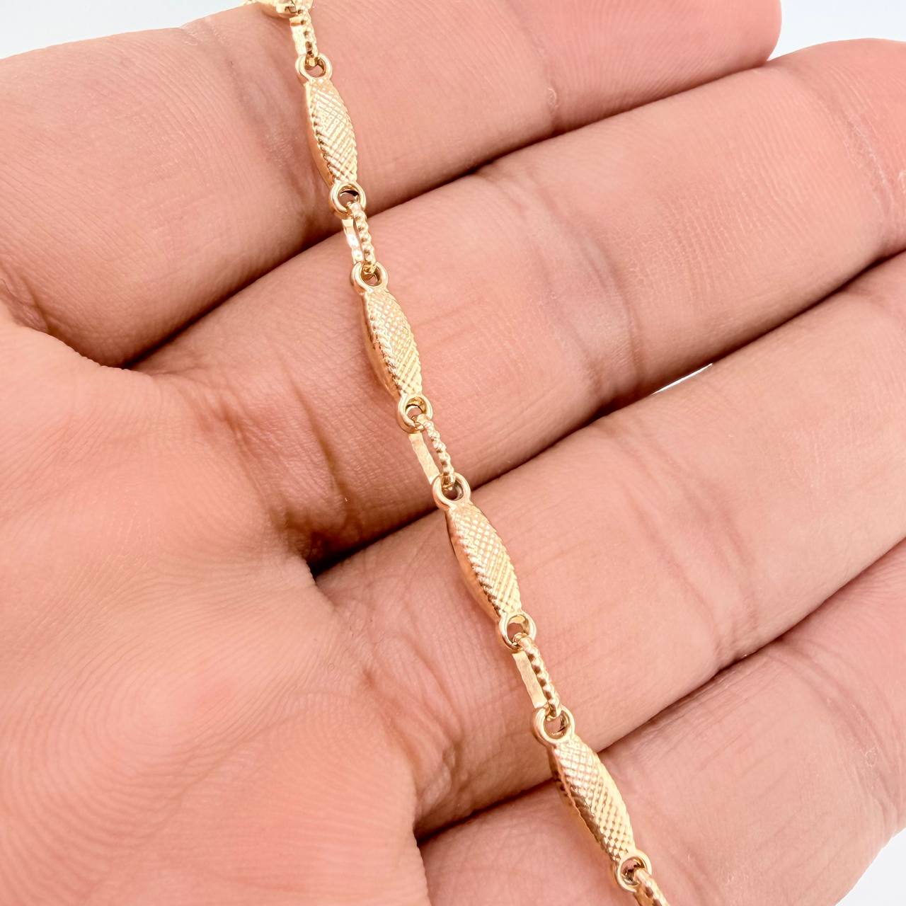 Pulso Rustico Eslabon 4.1gr / 21.5cm / 3.32mm Oro Amarillo 18K $