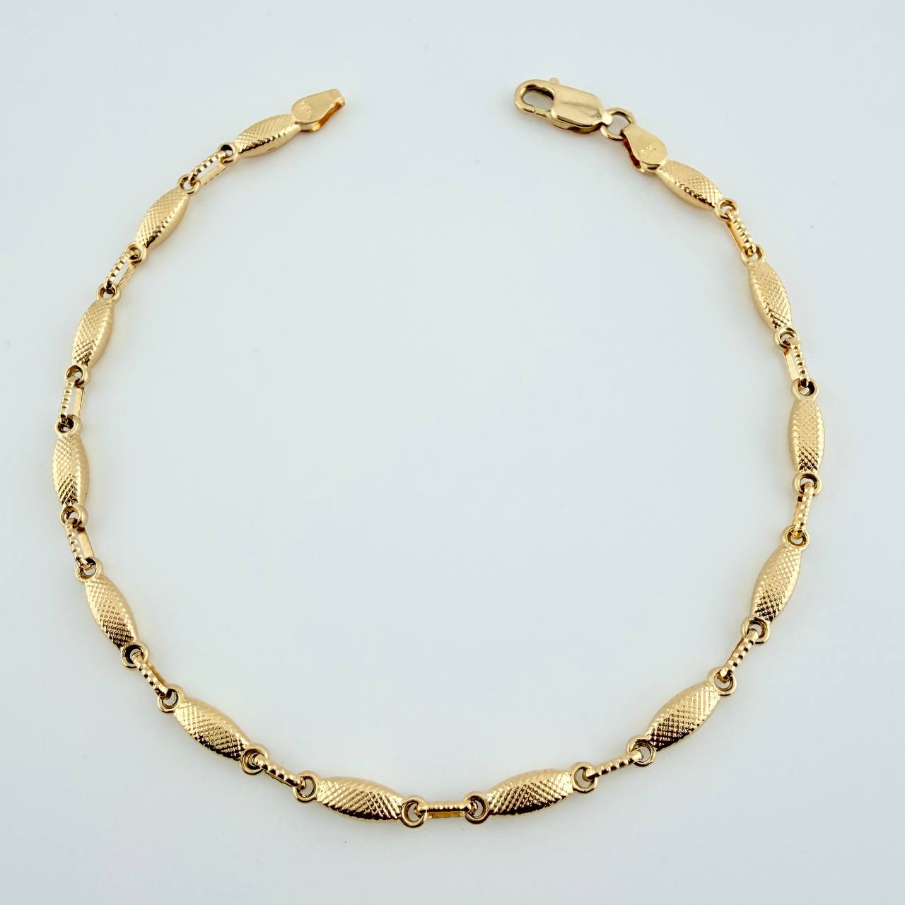 Pulso Rustico Eslabon 4.1gr / 21.5cm / 3.32mm Oro Amarillo 18K $