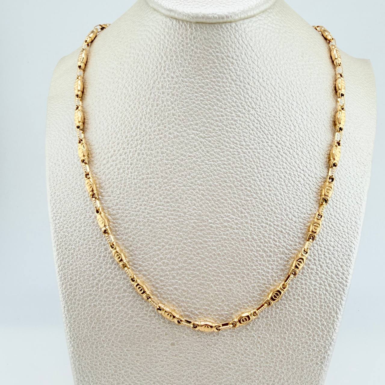Cadena Rustica Barril Tornillo 12.45gr / 61cm / 4.1mm Oro Amarillo 18K $