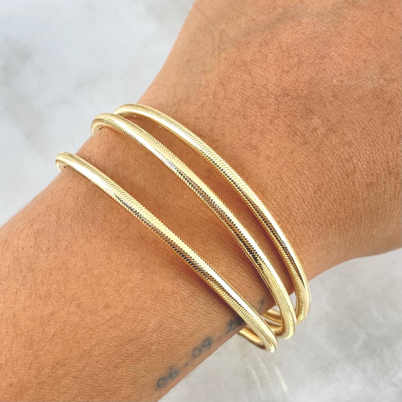 Pulso Flex 4.7gr / 18cm-20cm / +4 Oro 18K