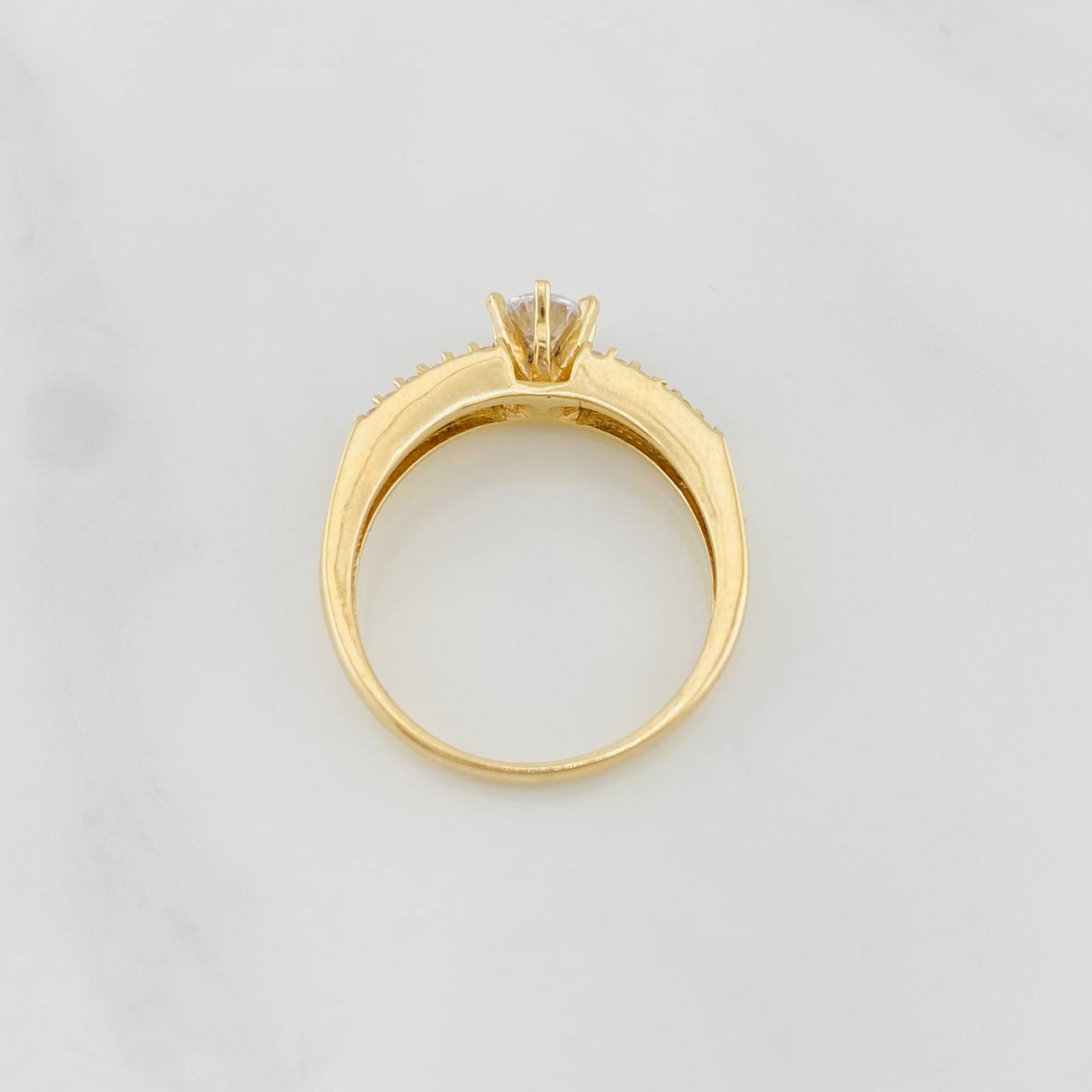 Anillo Solitario Líneas 3.35g / T6 3/4 Oro Amarillo 18K