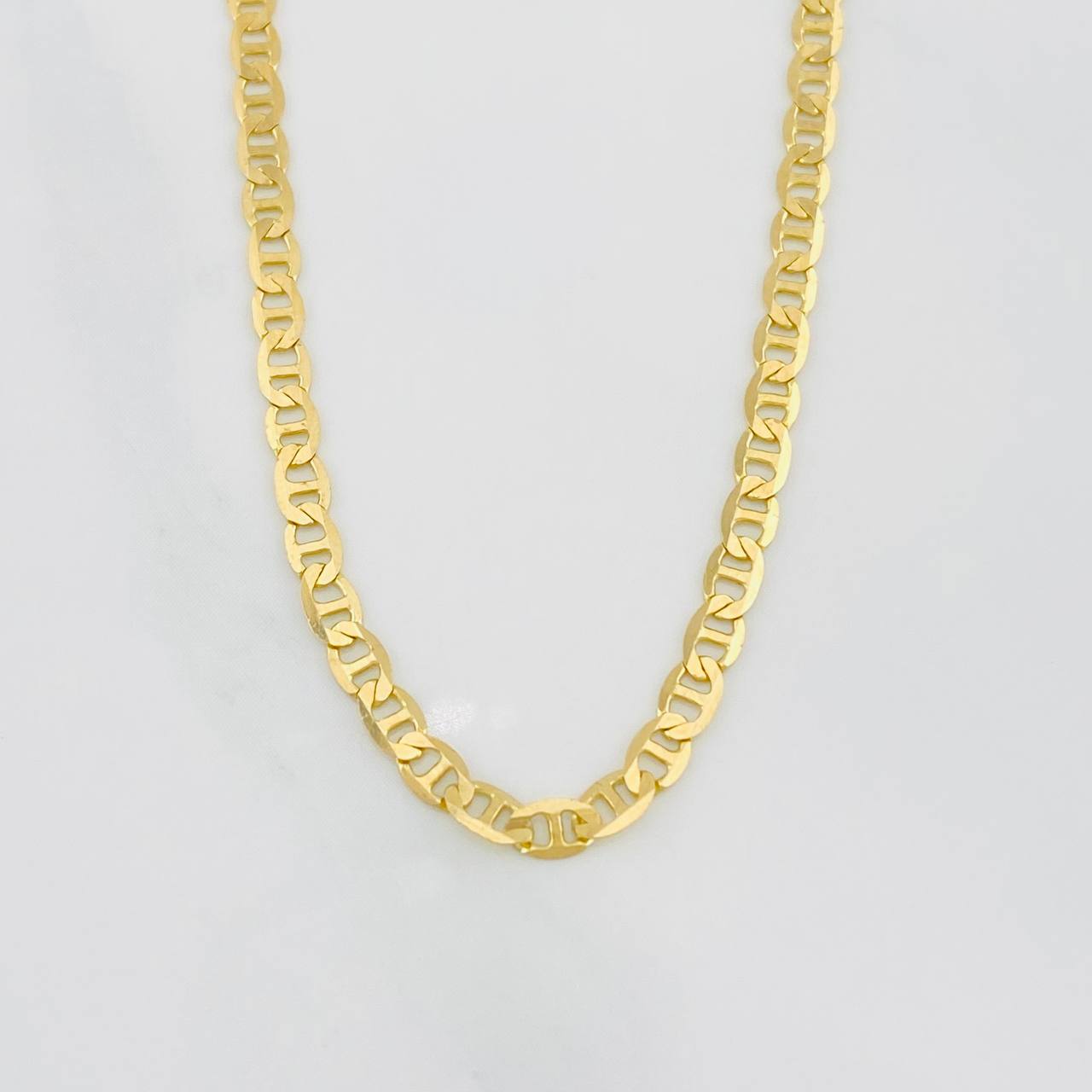 Cadena Escalera 6.7g / 60.05cm / 2.75mm Oro Amarillo 18K