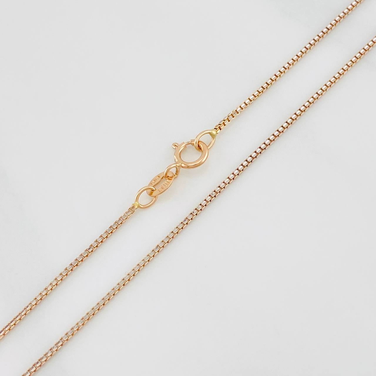 Cadena Veneciana 2.65g / 50.05cm / 0.9mm Dos Oros Blanco Rosa 18K