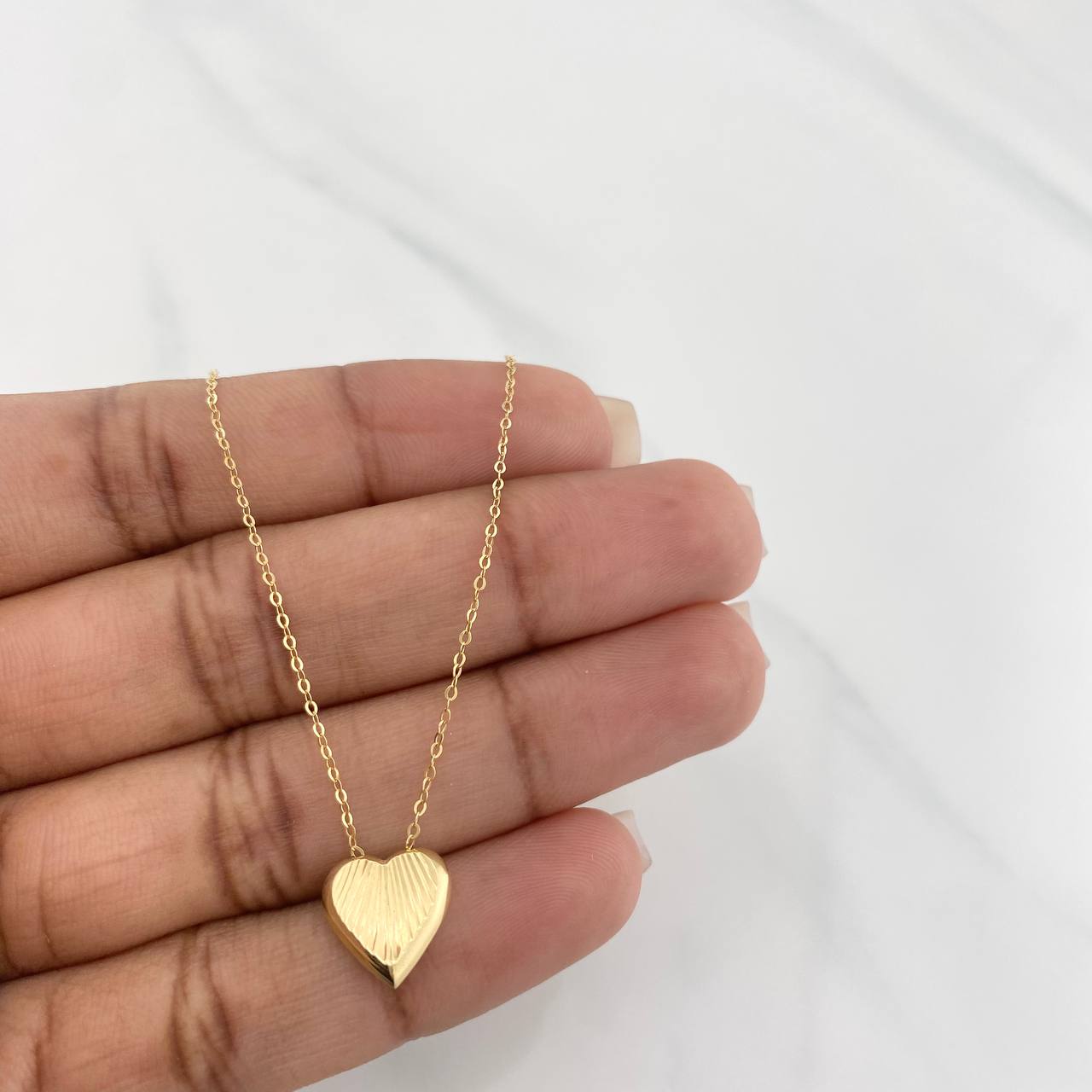 Cadena Aro Seguido Corazon 1.8g / 45.5cm / 0.7mm Oro Amarillo 18K