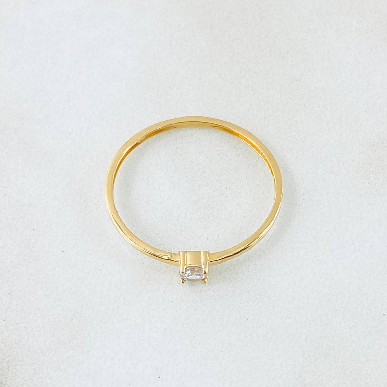 Anillo Solitario 0.65gr / T7 1/2 / Oro Amarillo 18K ©