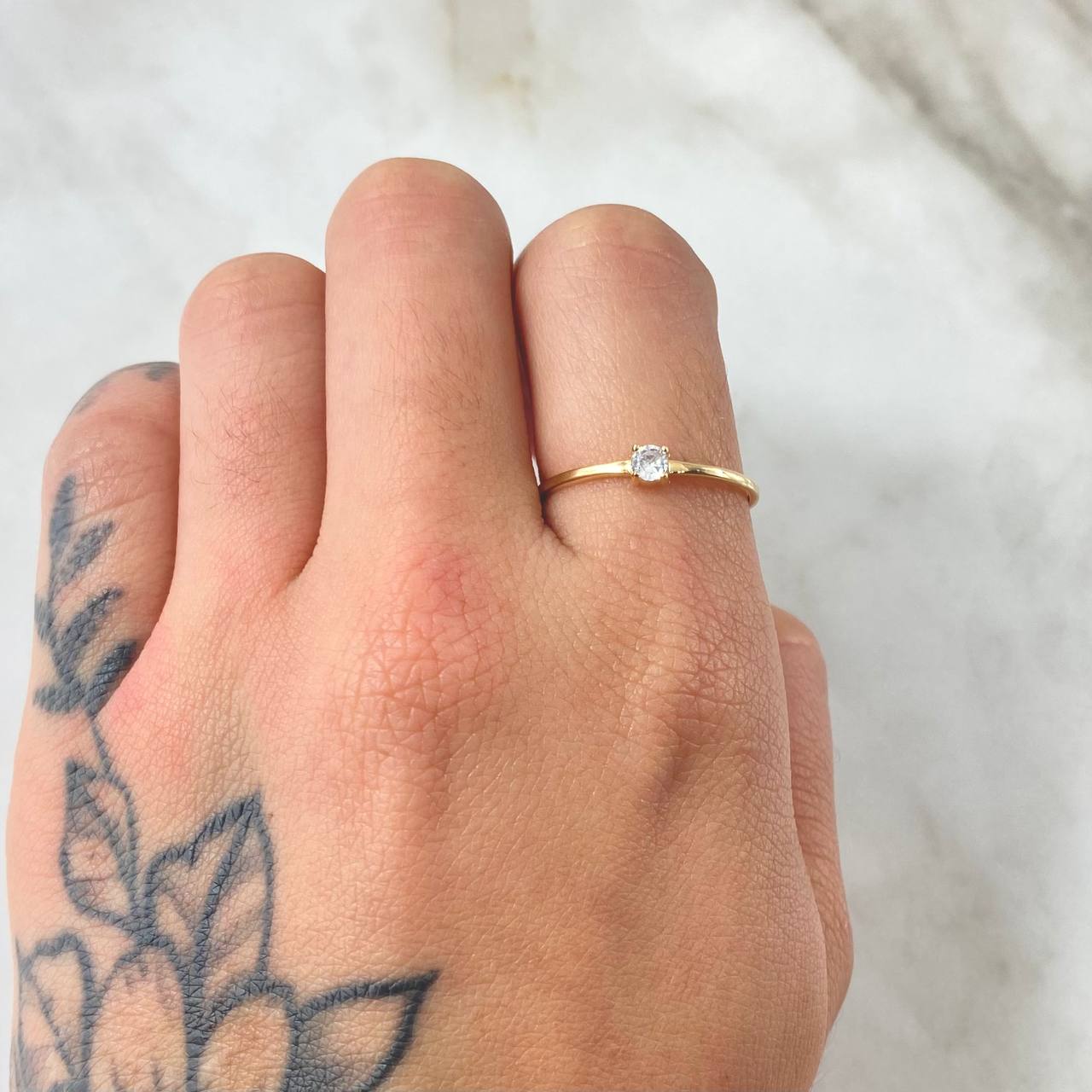 Anillo Solitario 0.65gr / T7 1/2 / Oro Amarillo 18K ©