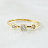 Anillo Solitario Dos Ojos 0.9gr / T6 / Oro Amarillo 18K