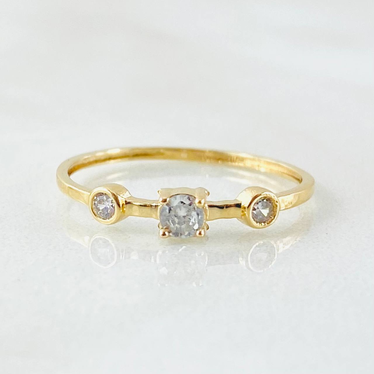 Anillo Solitario Dos Ojos 1gr / T5 1/2 / Oro Amarillo 18K