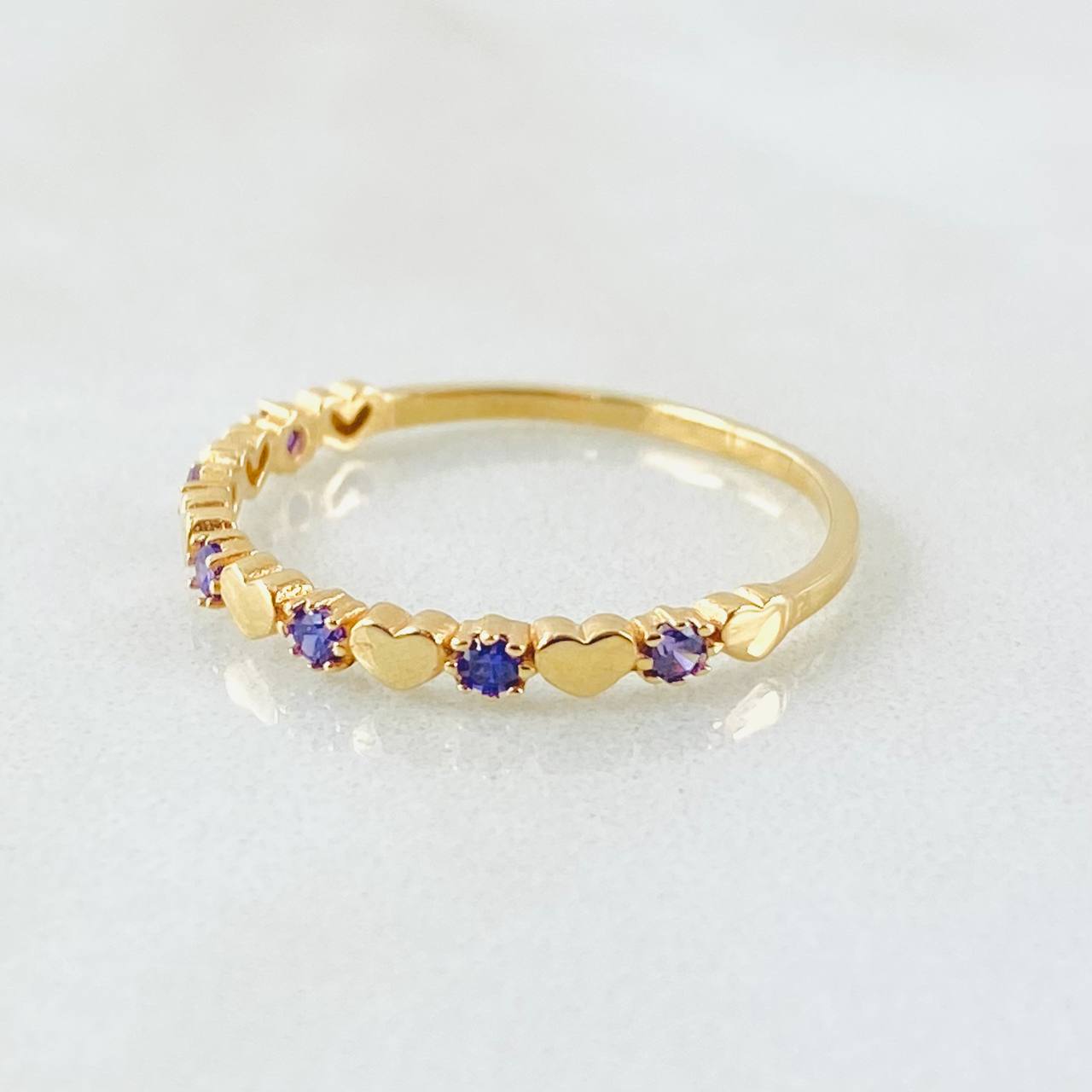 Anillo Corazones Intercalados 1.25gr / T7 1/4 / Oro Amarillo 18K