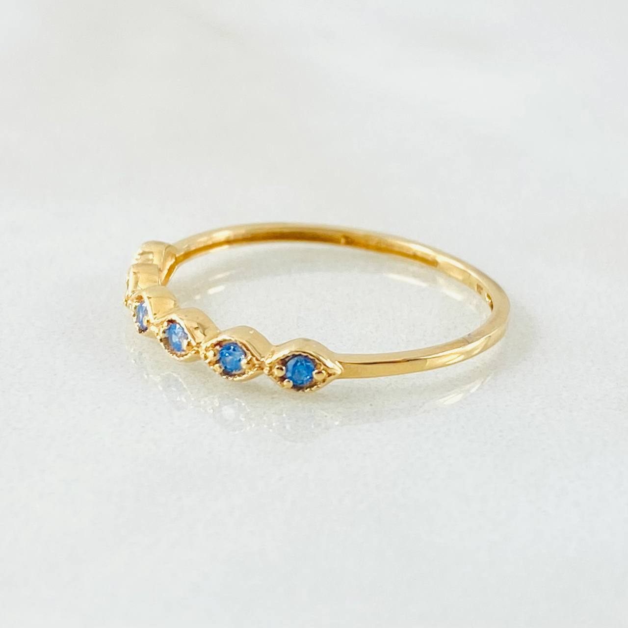 Anillo Linea de Ojos 1gr / T6 / Oro Amarillo 18K *