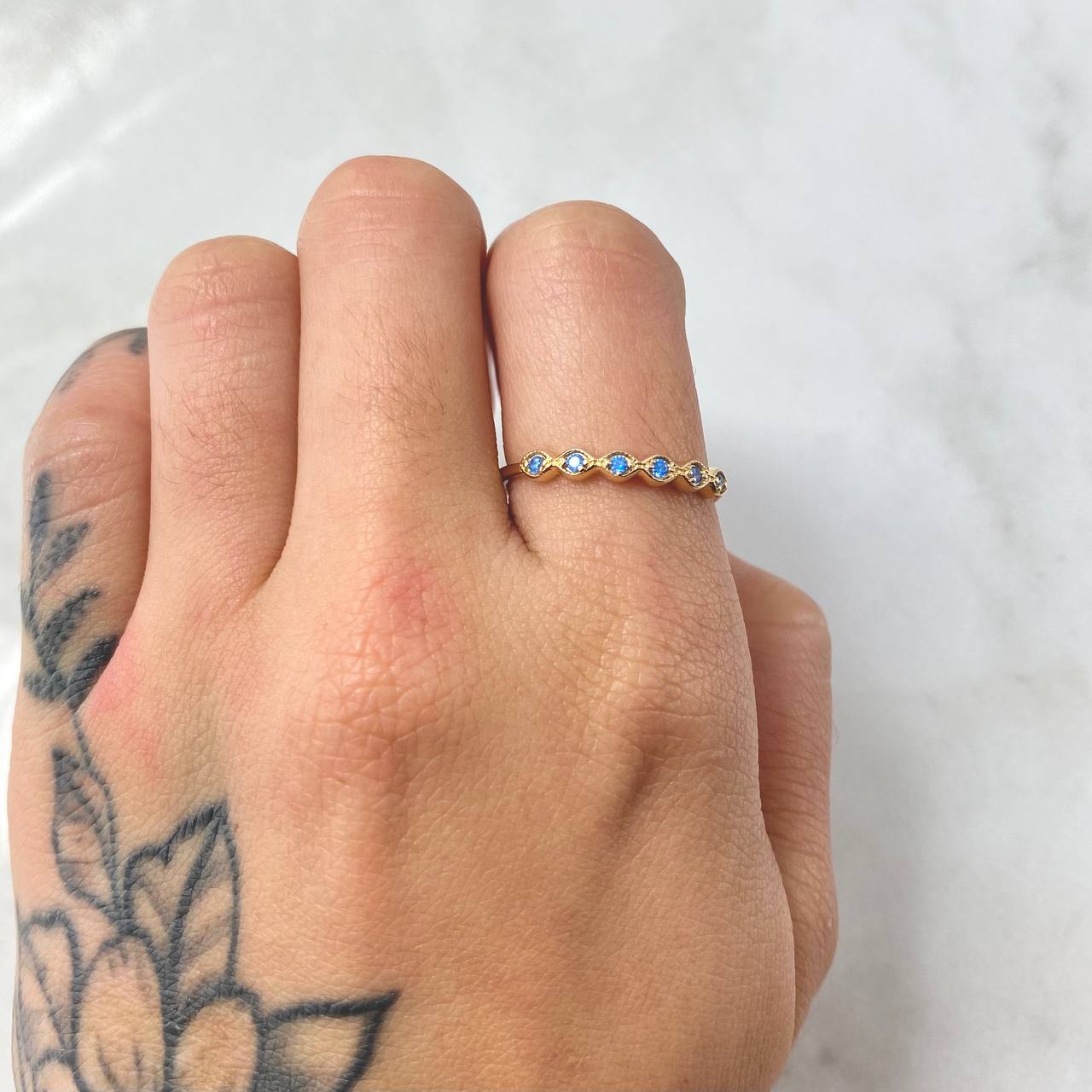 Anillo Linea de Ojos 1gr / T6 / Oro Amarillo 18K *