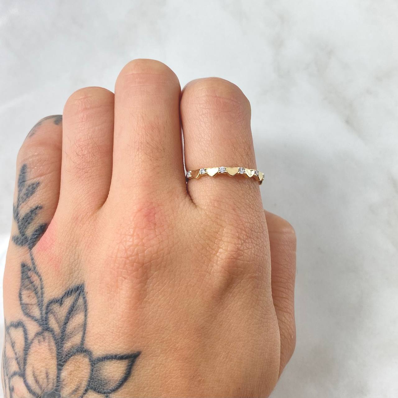 Anillo Corazones Intercalados 1gr / T6 1/4 / Oro Amarillo 18K