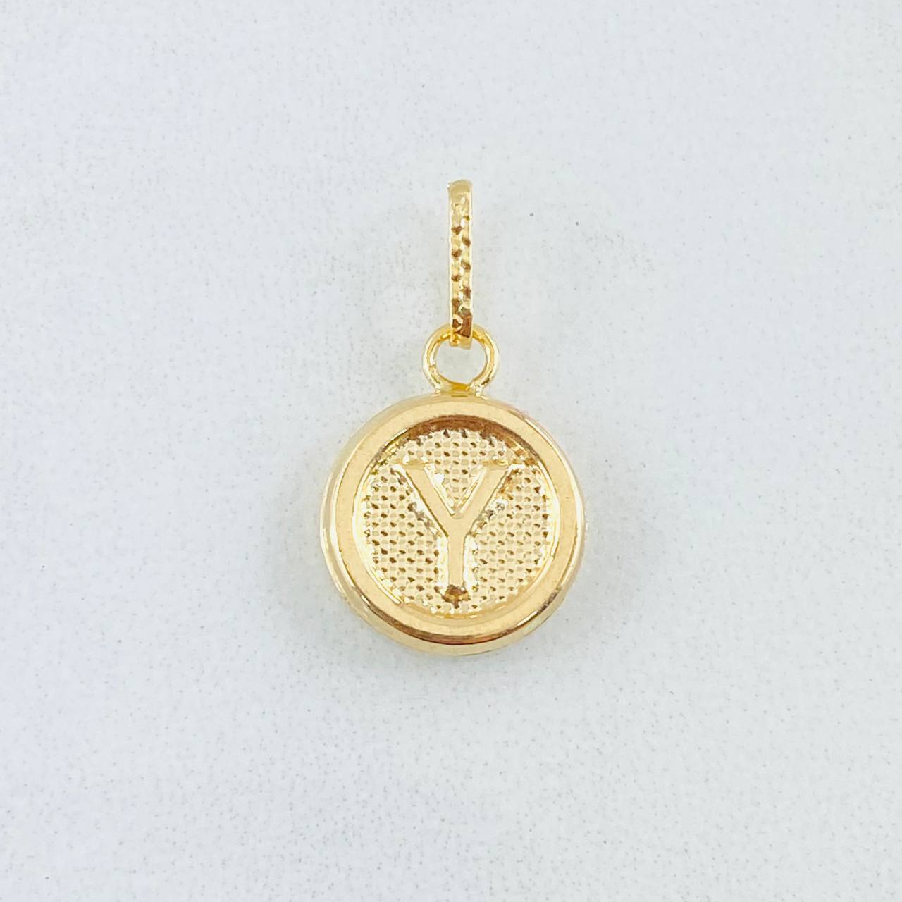 Dije Letra Y 0.55gr / 1.9cm / Oro Amarillo 18K