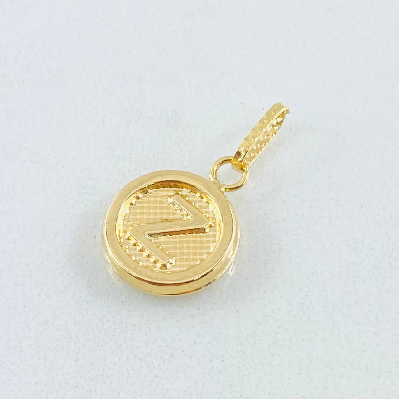 Dije Letra Z 0.55gr / 1.5cm / Oro Amarillo 18K