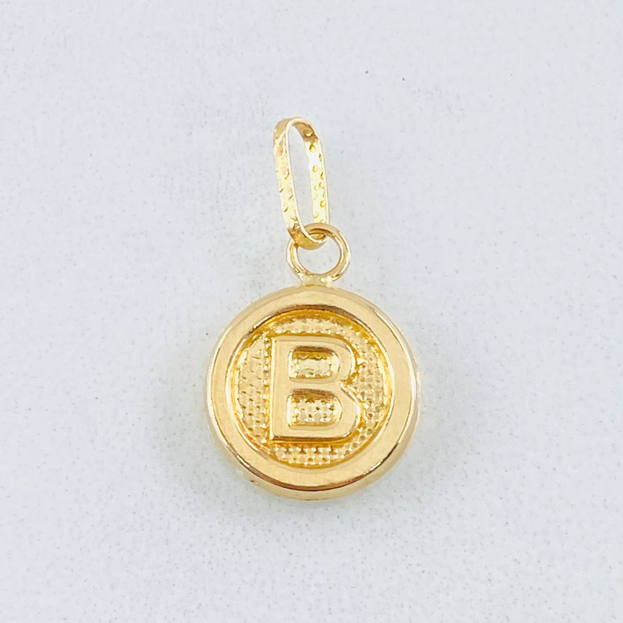 Dije Letra B 0.55gr / 1.9cm / Oro Amarillo 18K *