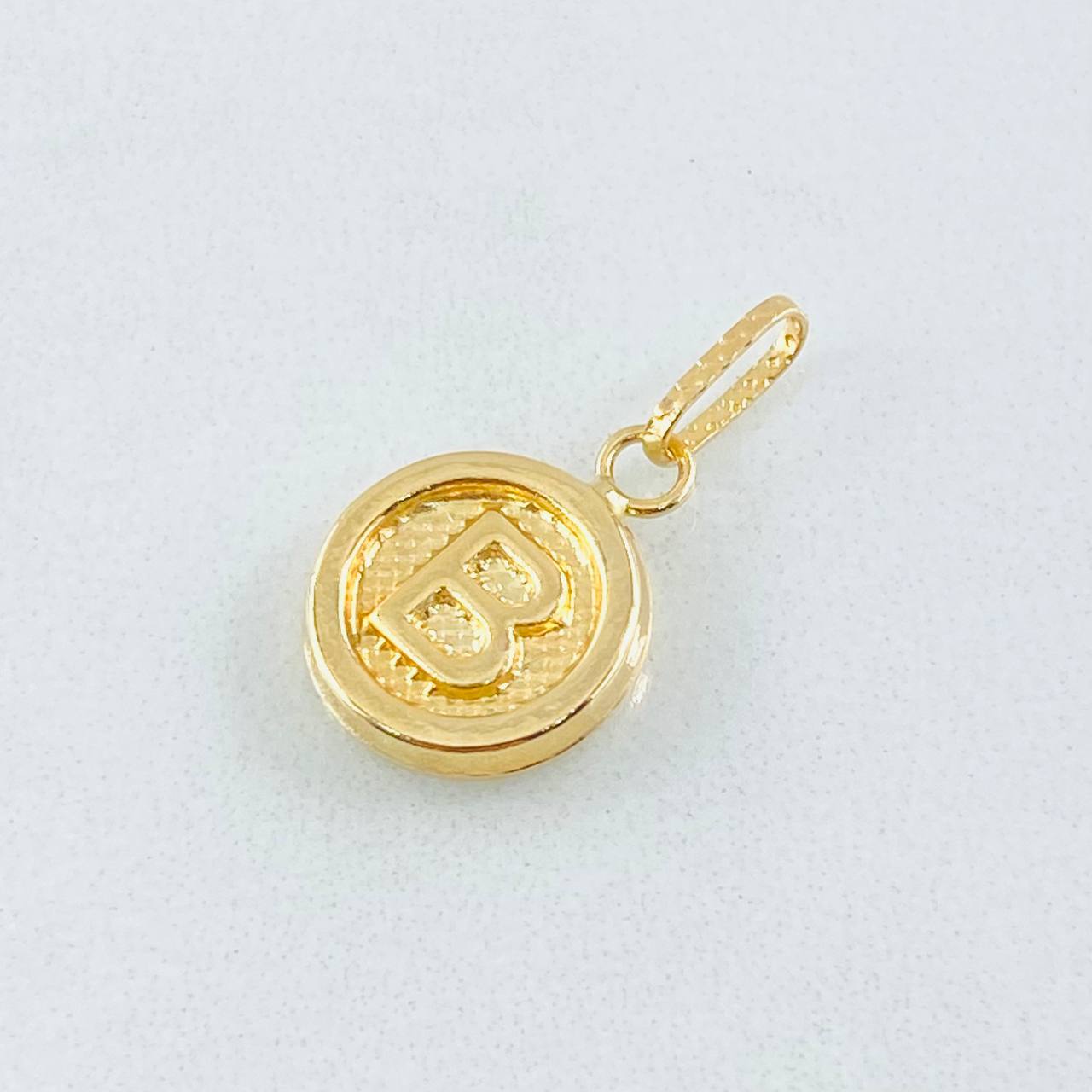 Dije Letra B 0.6gr / 1.9cm / Oro Amarillo 18K