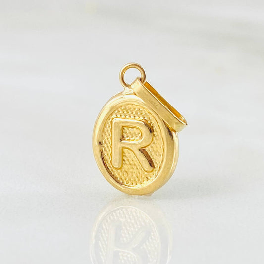 Dije Letra R 0.55gr / 2cm / Oro Amarillo 18K ©