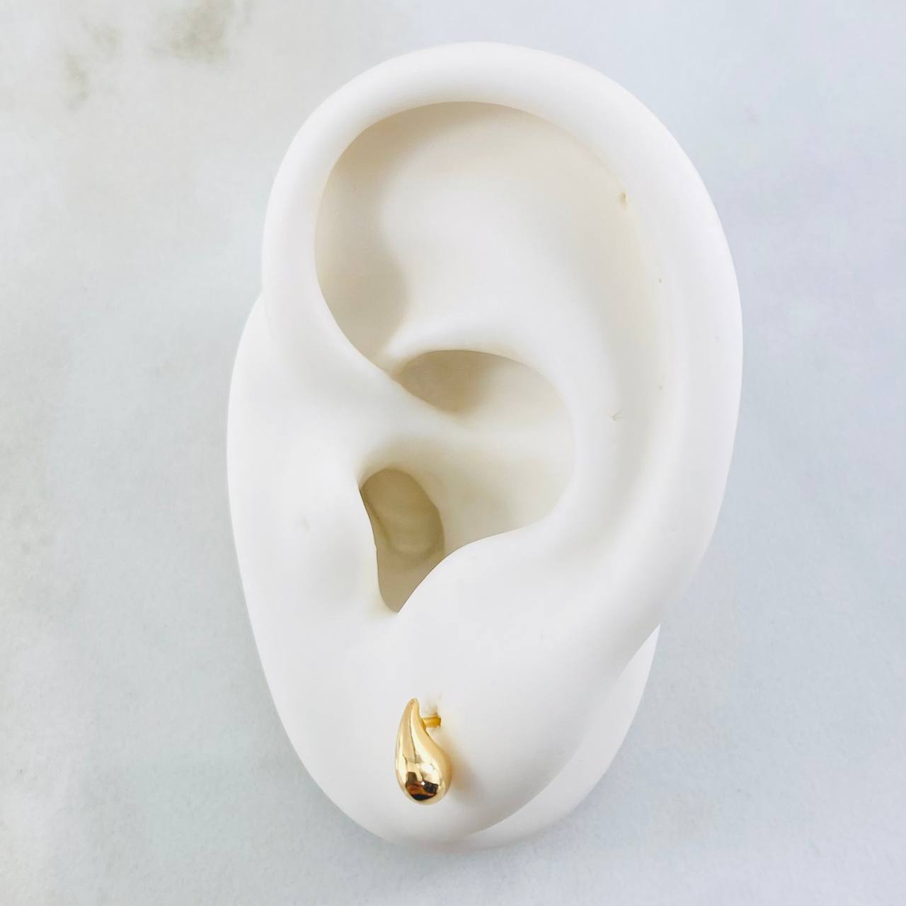 Topos Gota 0.6gr / 0.7cm / Oro Amarillo 18K ©