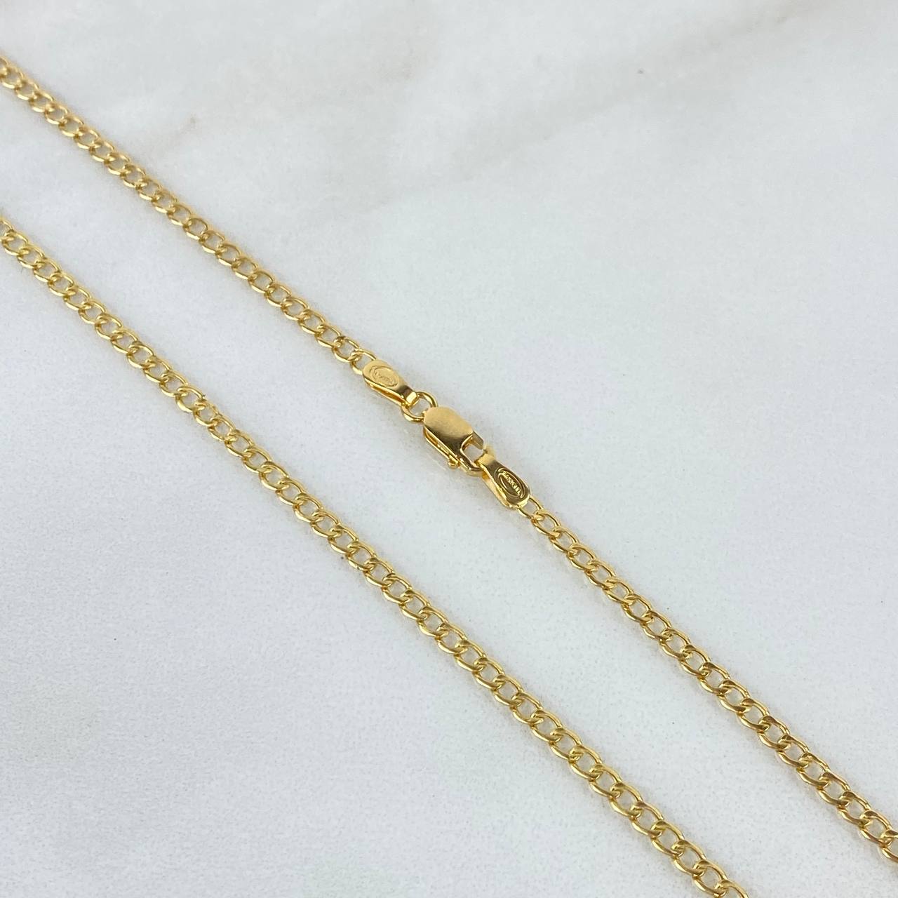 Cadena Cubana 2.8gr / 60cm / 2.4mm Oro Amarillo +1 ©