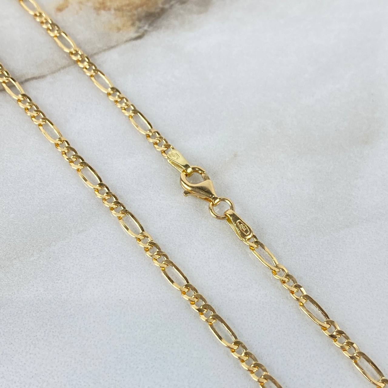 Cadena Figaro 3.1gr / 50cm / 2.4mm Oro Amarillo +0 ©