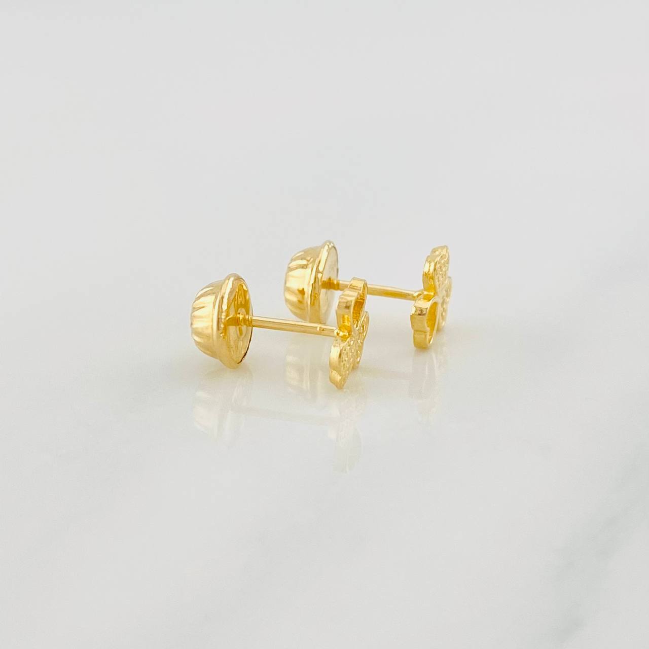 Topos Trebol 0.8g / 6mm Oro Amarillo 18K