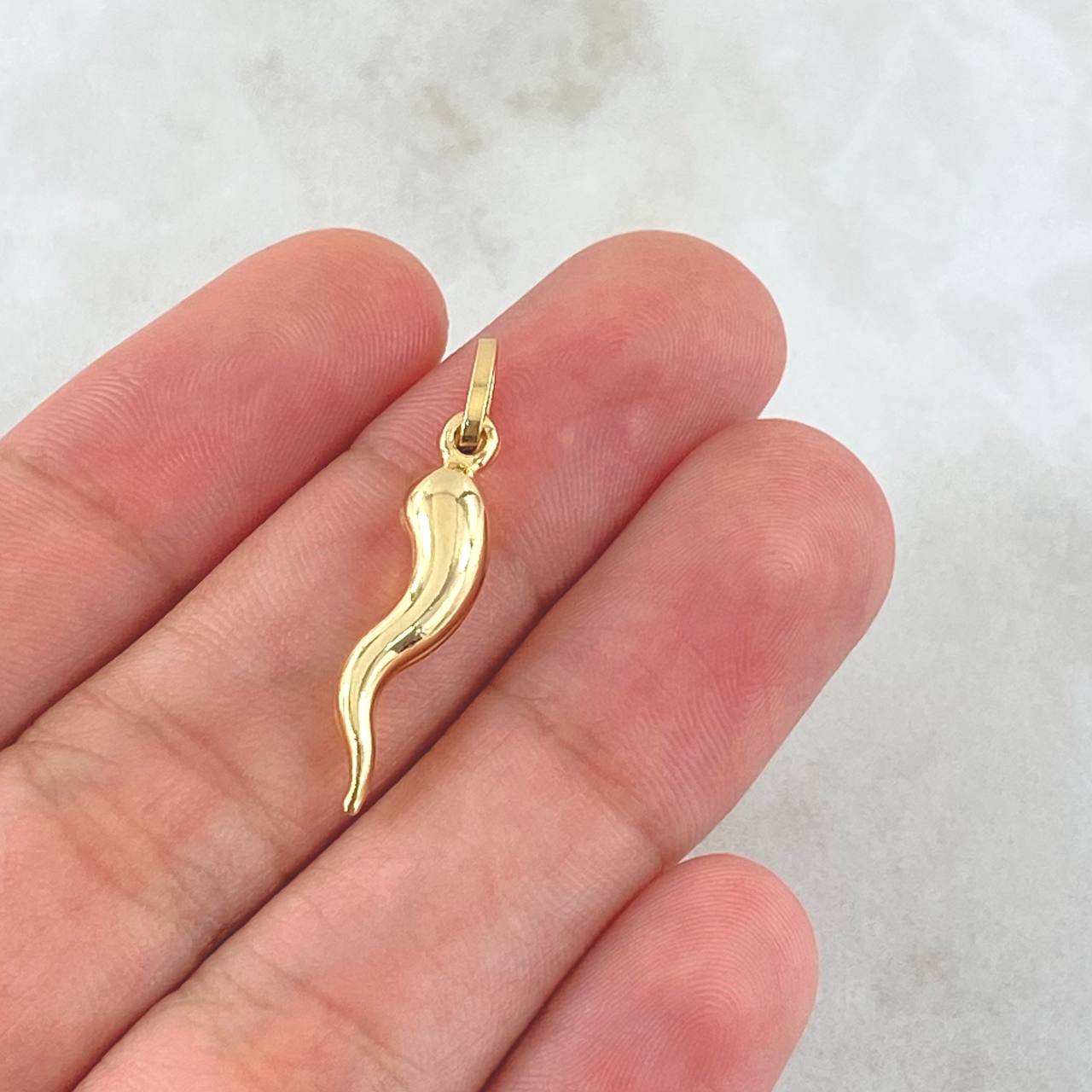 Dije Chile Jalapeño 0.95gr / 2.7cm / Oro Amarillo +4 18K
