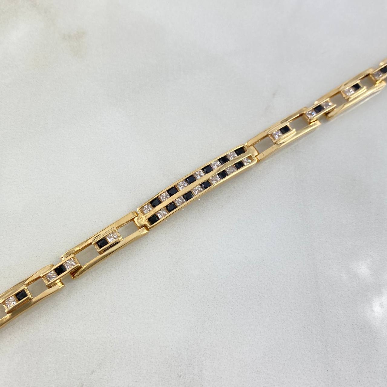 Pulso Esclava 17.2gr / 21cm / 5mm Segmentada Circones Blancos Negros Oro Amarillo