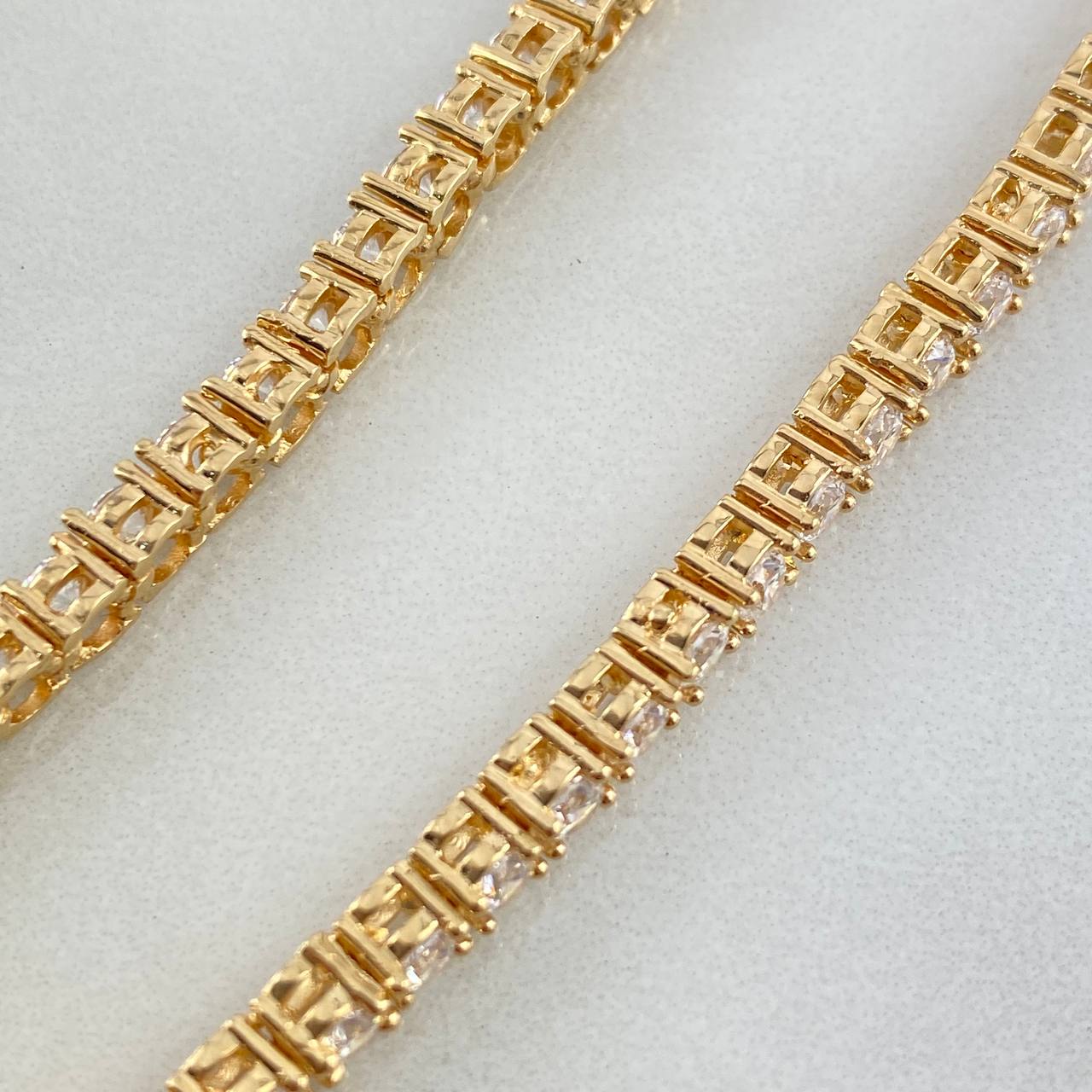 Pulso Tennis 16.7gr / 20cm / 3.5mm Circones Blancos Oro Amarillo