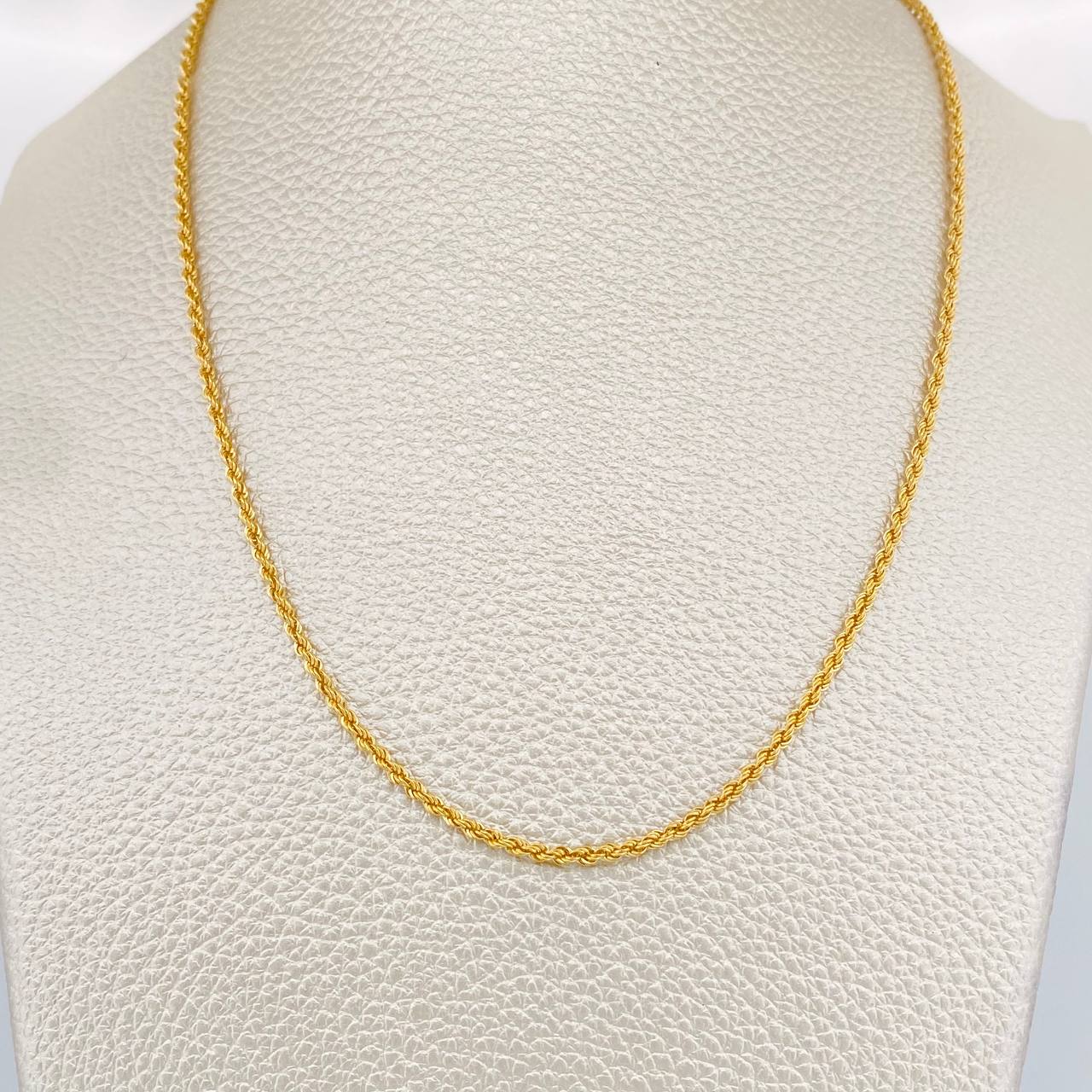 Cadena Lazo 2.4gr / 60cm / 1.6mm Oro Amarillo +3 18K &