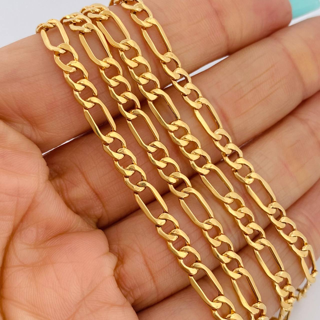 Cadena Figaro 9.2gr / 60.5cm / 4.18mm Oro Amarillo +1 18K &