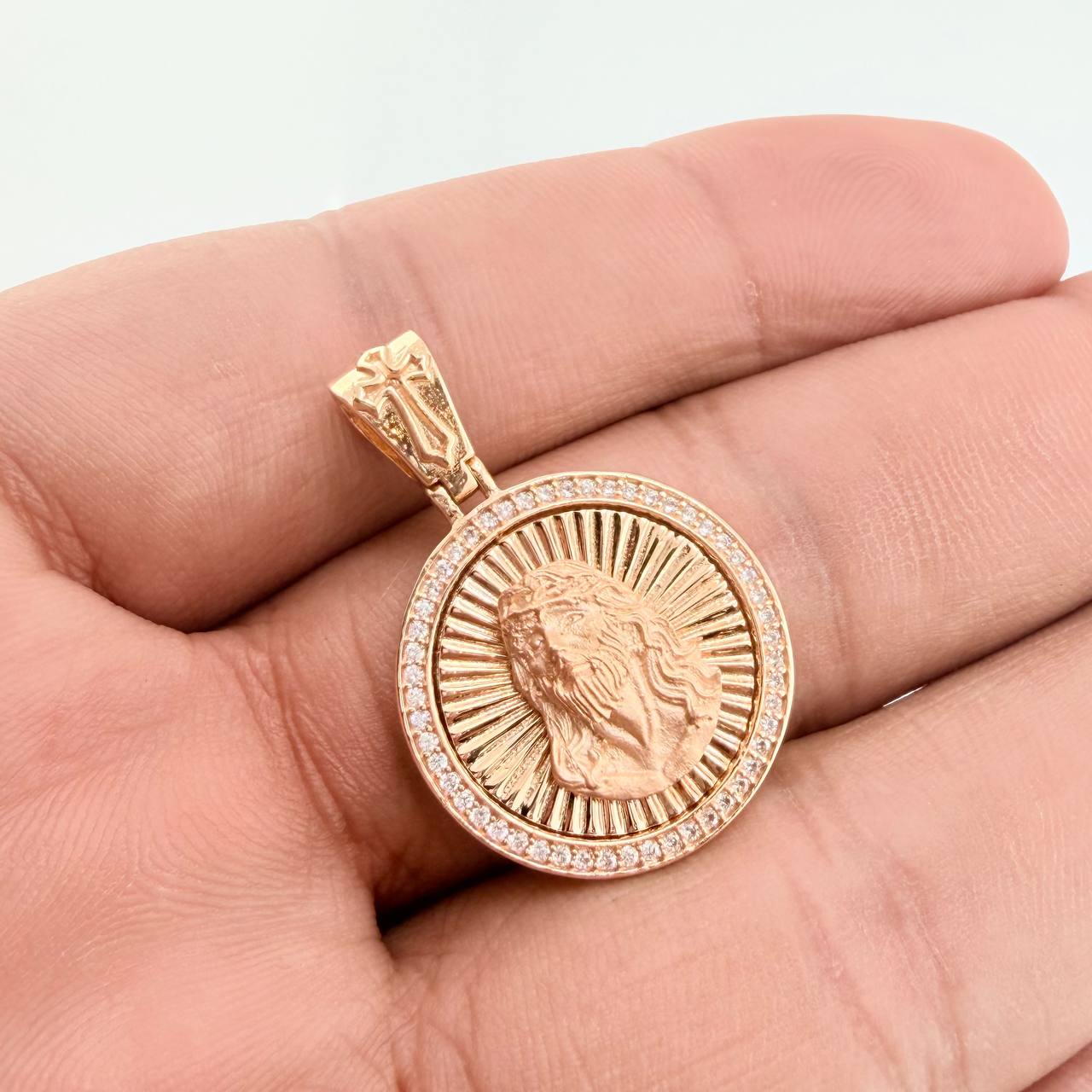 Dije Rostro Cristo 5.2gr / 3.2cm / Oro Amarillo 18K %