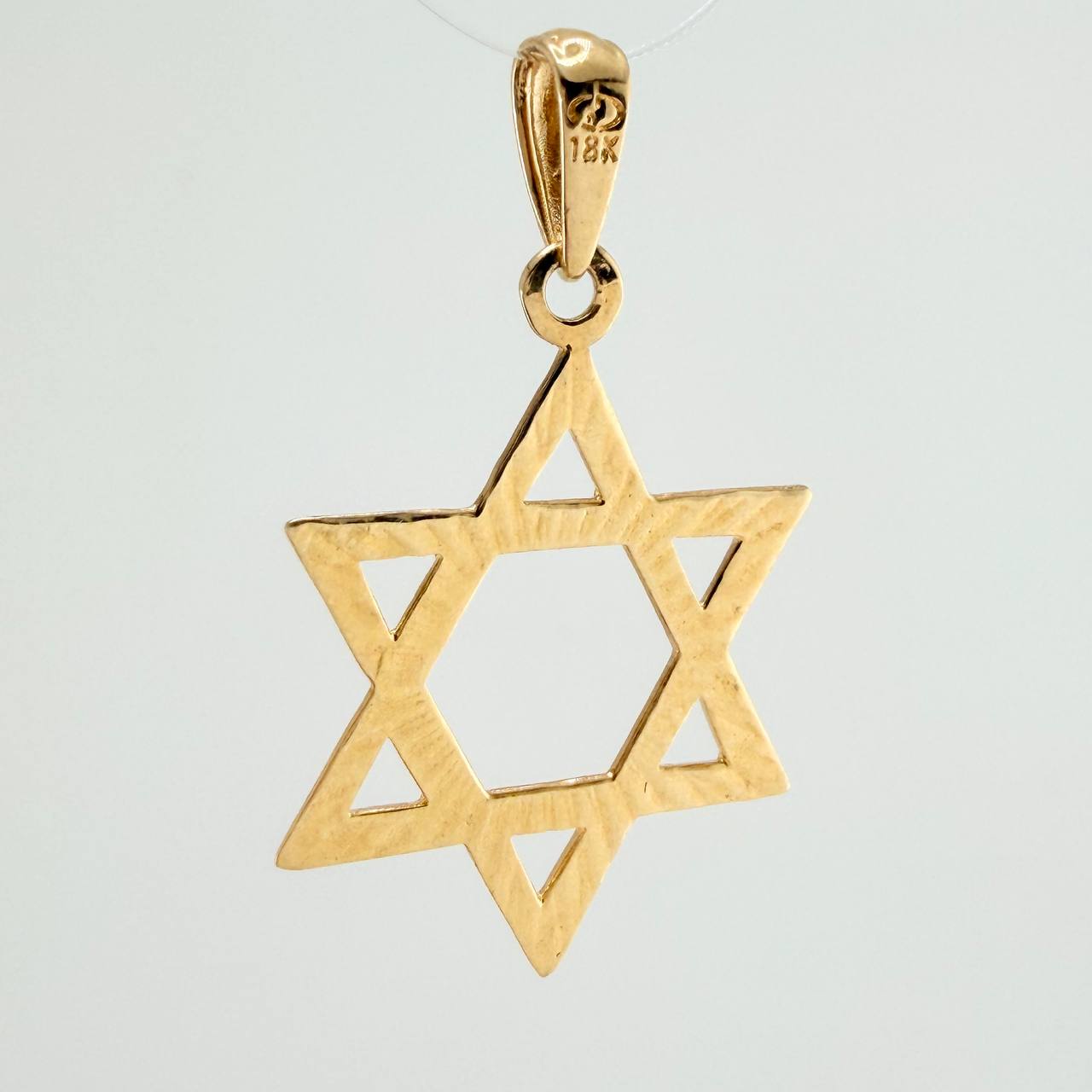 Dije Estrella De David 1.7gr / 3.4cm / Oro Amarillo 18K