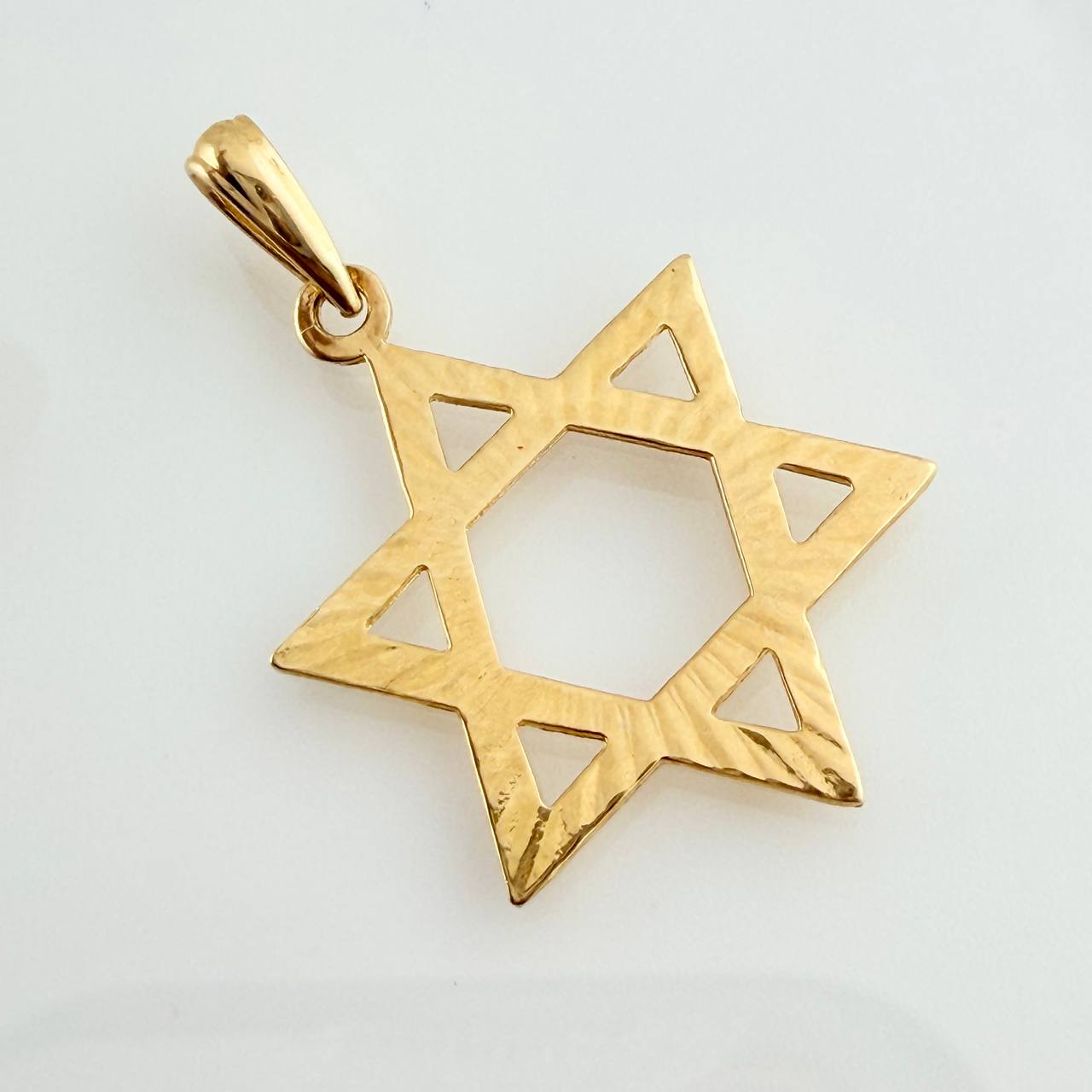Dije Estrella De David 1.7gr / 3.4cm / Oro Amarillo 18K