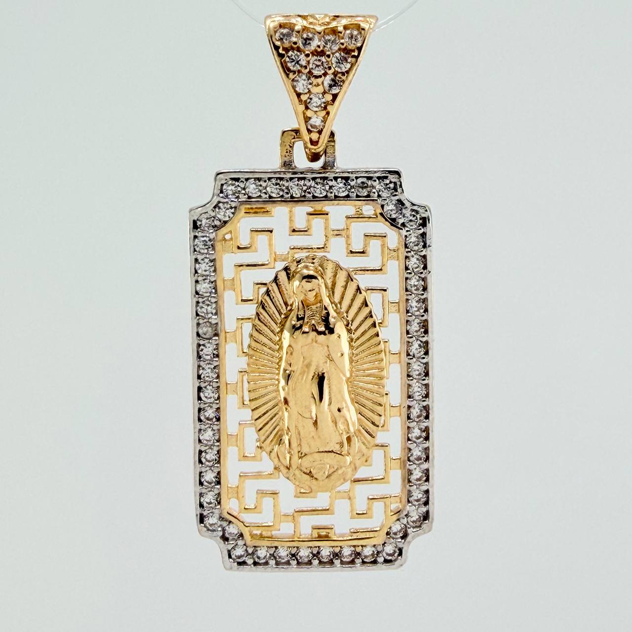 Dije Virgen De Guadalupe 3.2gr / 3cm / Dos Oros Amarillo Blanco 18K %