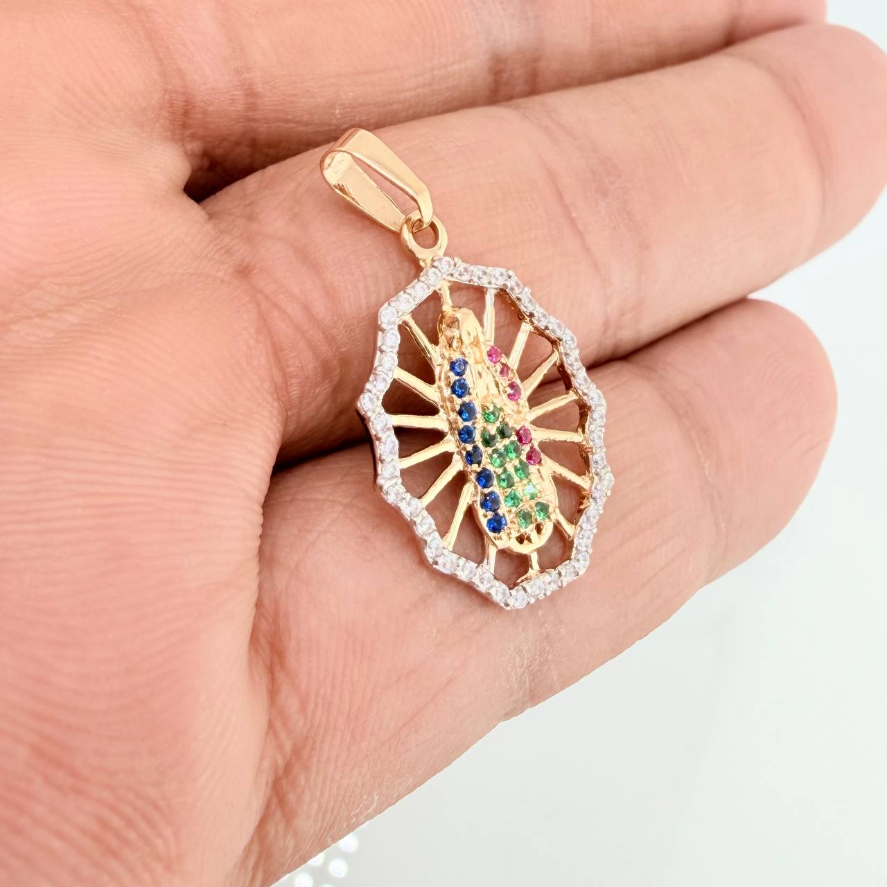 Dije Virgen De Guadalupe 1.85gr / 2.8cm / Dos Oros Amarillo Blanco 18K %