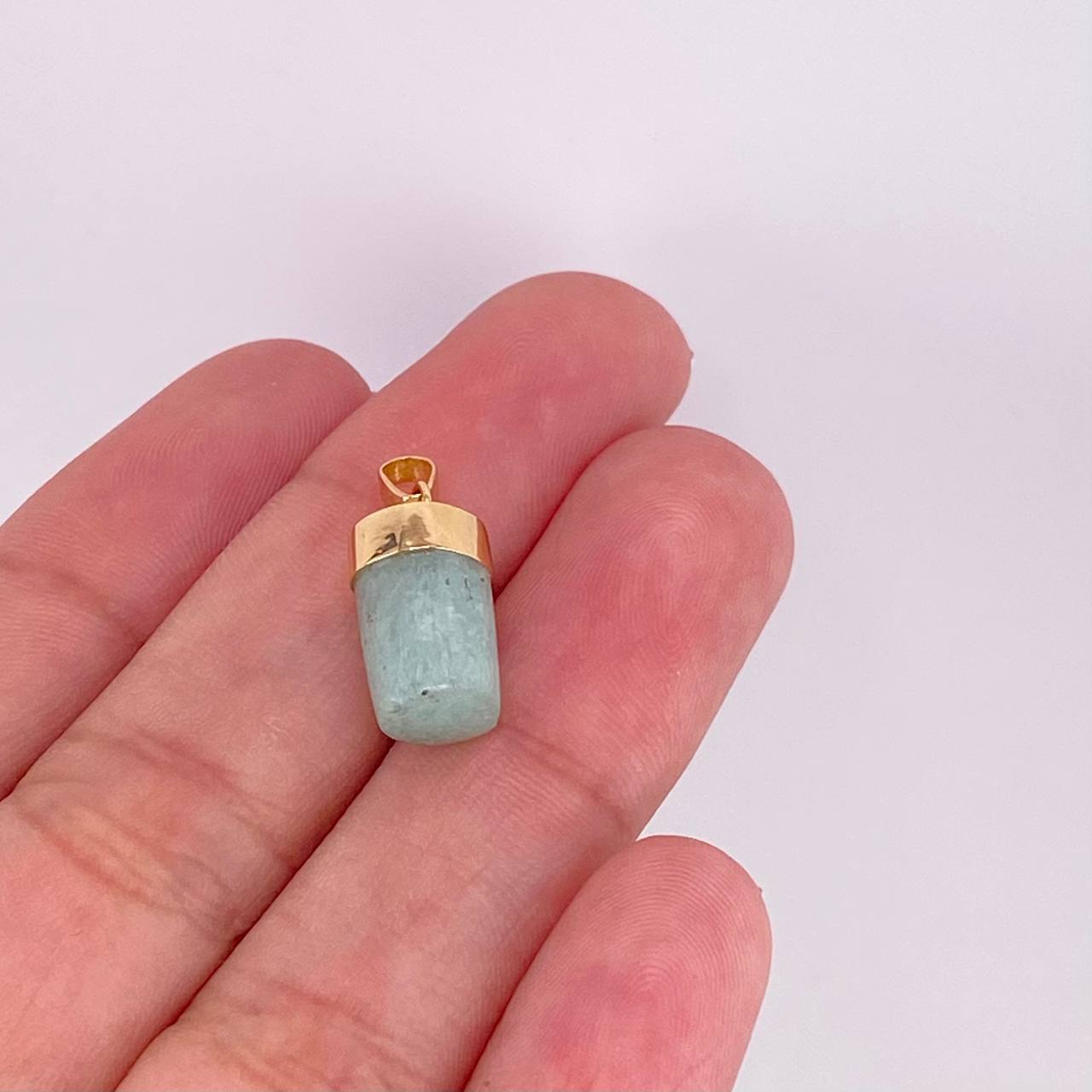 Dije Morralla Esmeralda 1.9g / 2 cm Oro Amarillo 18K