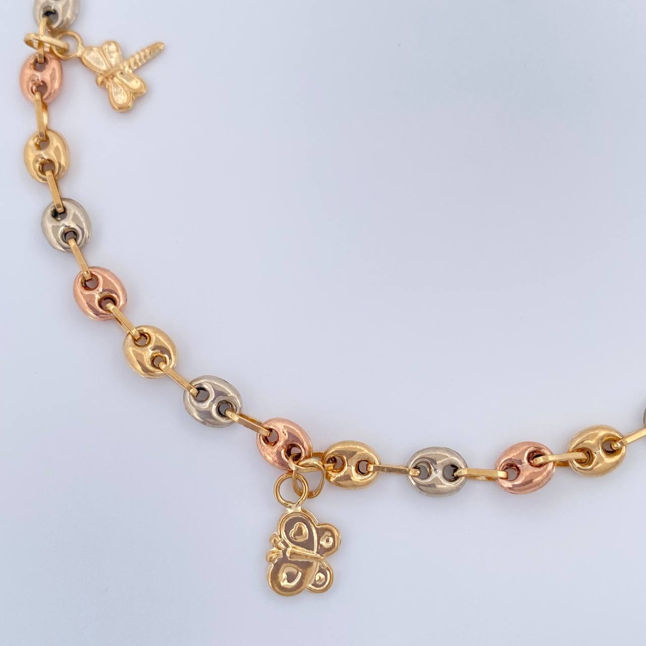 Tobillera GC 5.1gr / 25.6cm / 3.63mm Tres Oros 18K $