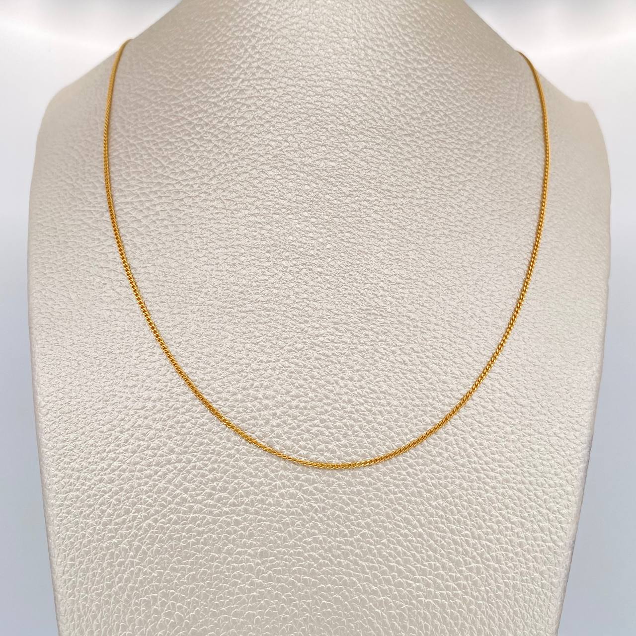 Cadena Mini Cubana 2.55gr / 50.5cm / 1.02mm Oro Amarillo +1 18K $