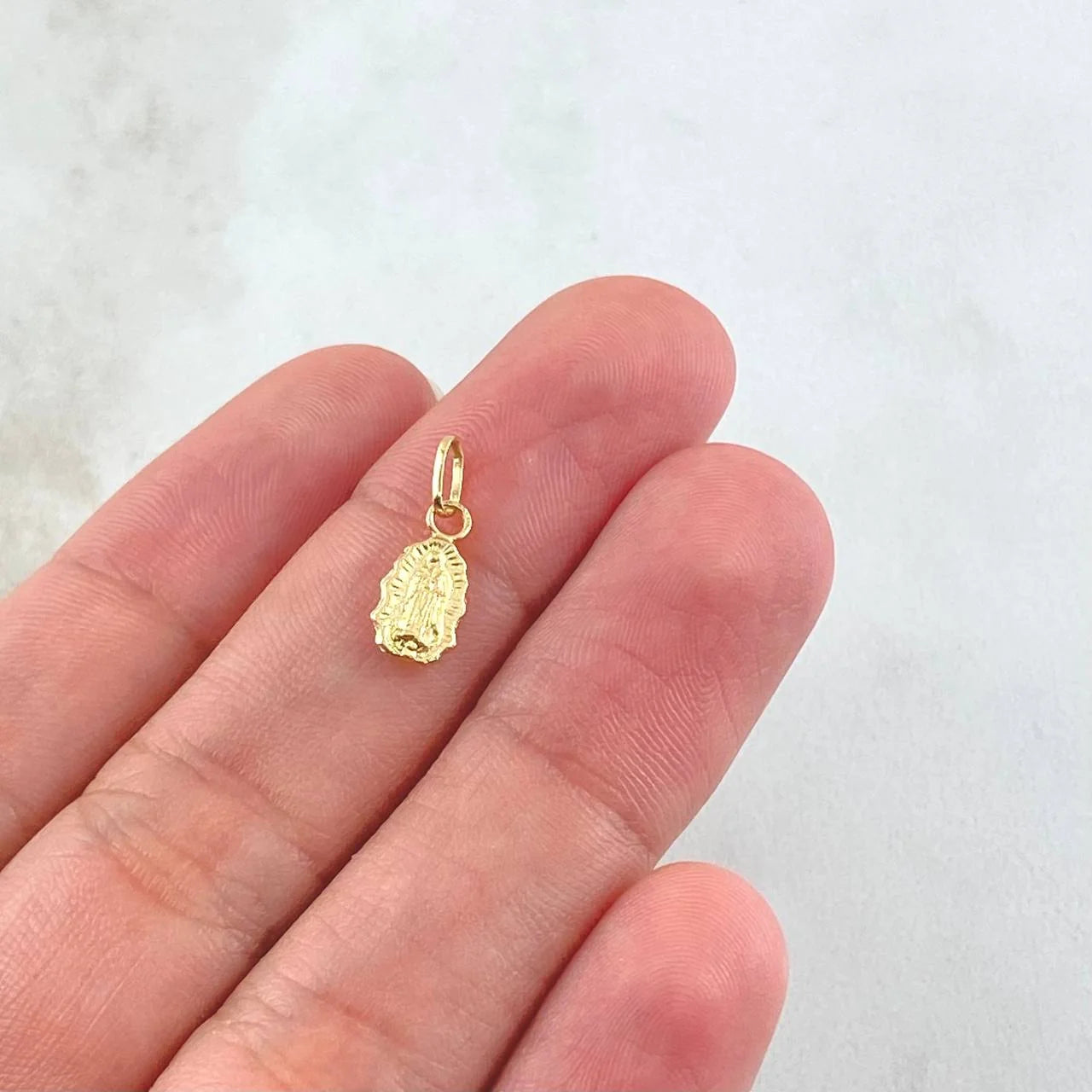 Dije Virgen de Guadalupe 0.2g / 1.4cm Oro Amarillo 18K