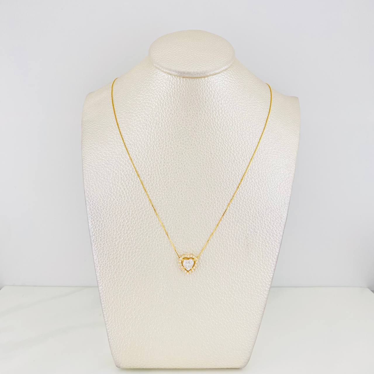 Set Cadena Veneciana + Dije Corazón Moisanitas 1.02 Qts / 2.45g / 45cm Oro Amarillo 18K