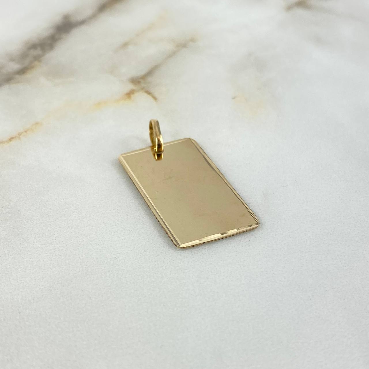 Dije Placa Rectangular 2.85gr / 3.3cm / 2.8mm*1.6mm Oro Amarillo