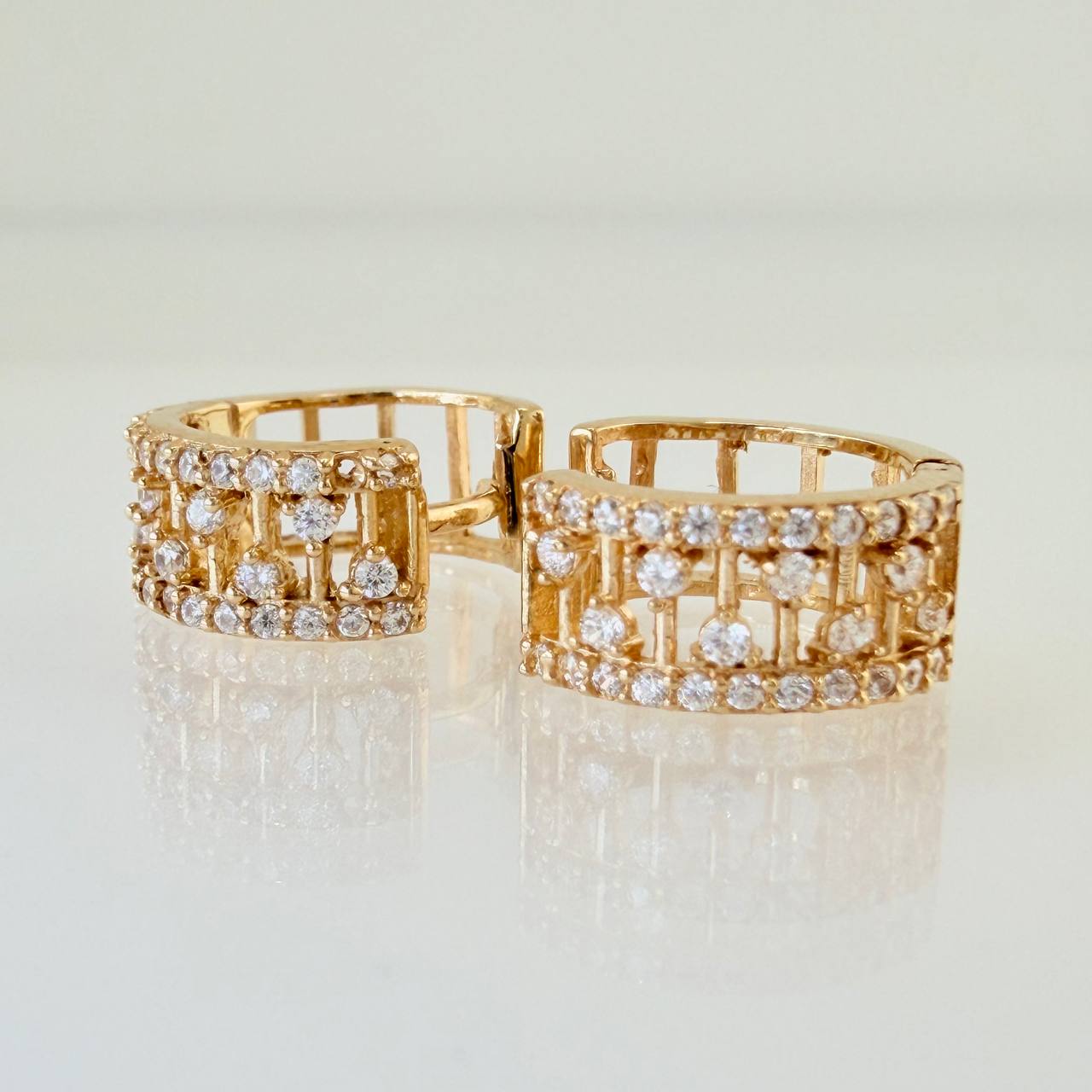 Candongas Escalera 3.25gr / 1.2cm / Oro Amarillo 18K %