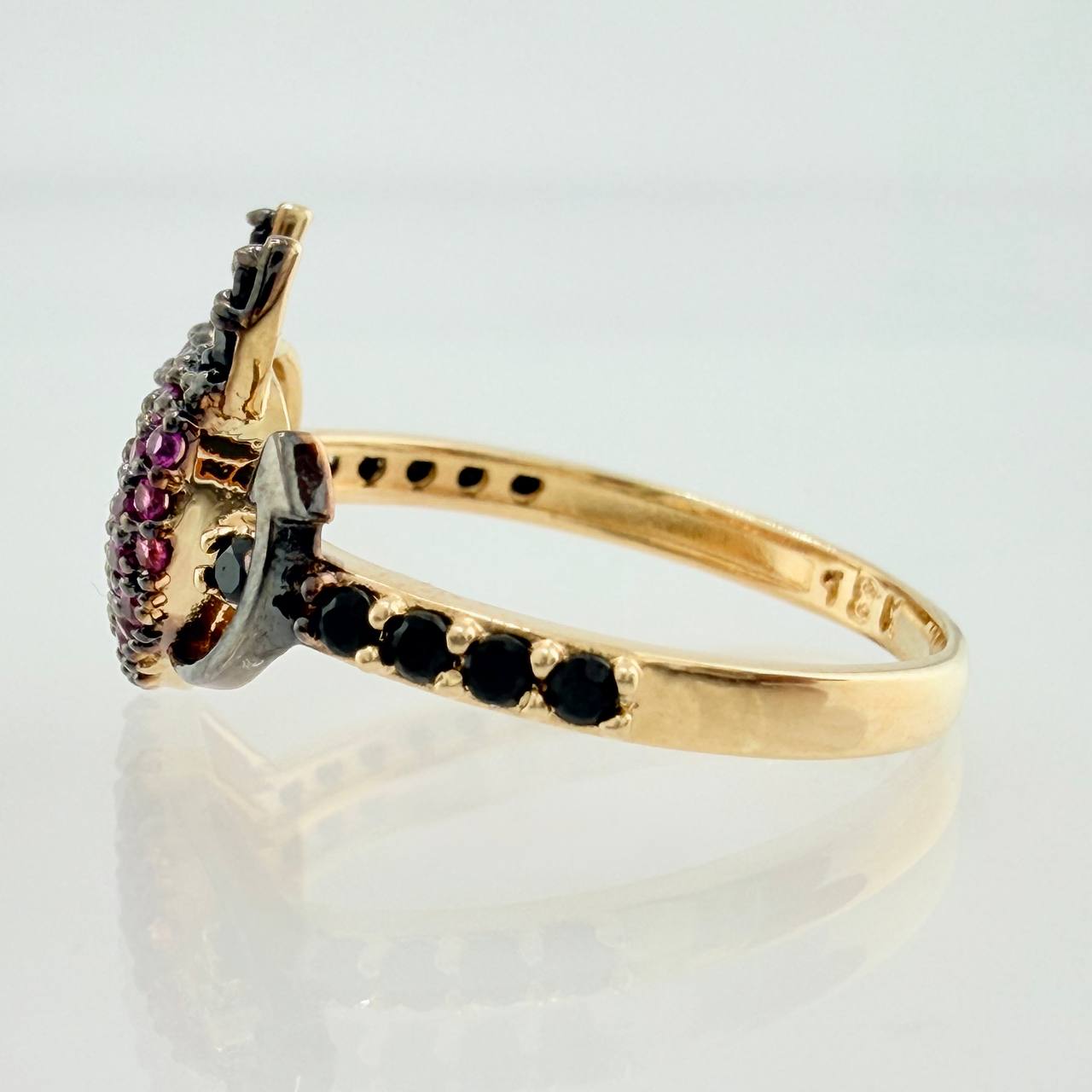 Anillo Corazon Devil 2.6gr / T7 1/4 /  Dos Oros Negro Amarillo  18K %