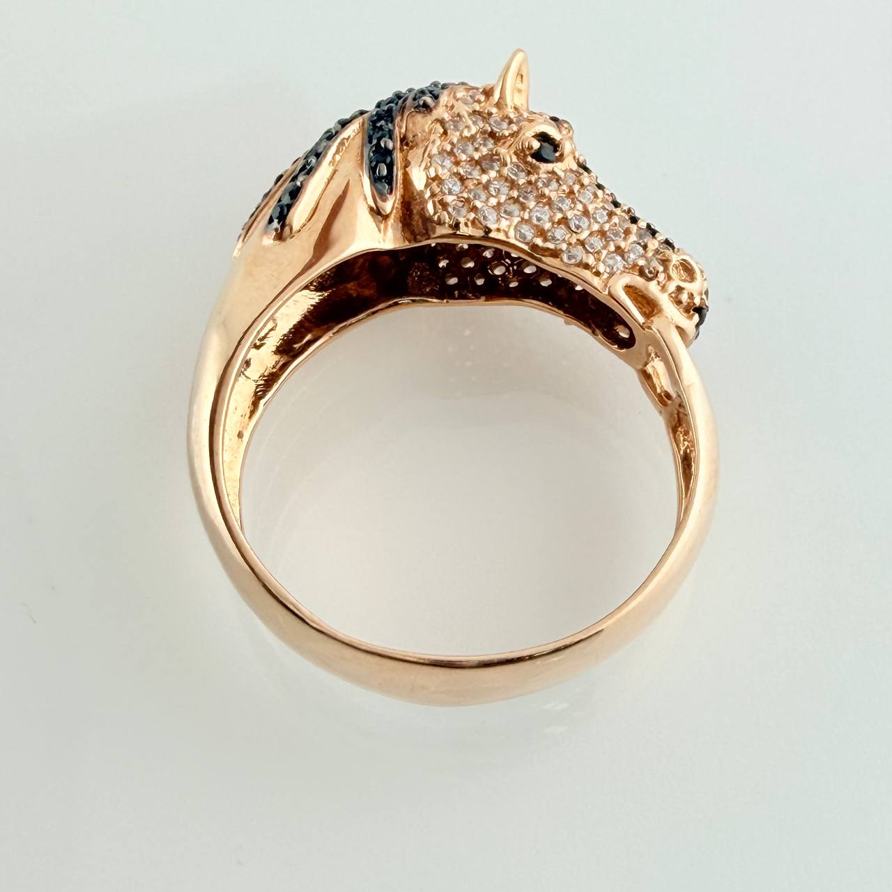 Anillo Caballo 6.75gr / T10 1/4 / Dos Oros Negro Rosa 18K %