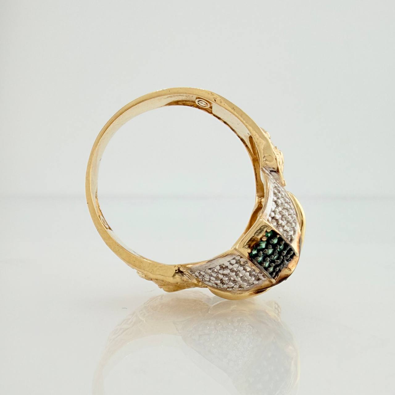 Anillo Rostro Gladeador 11.65gr / T10 1/2 / Tres Oros 18K %
