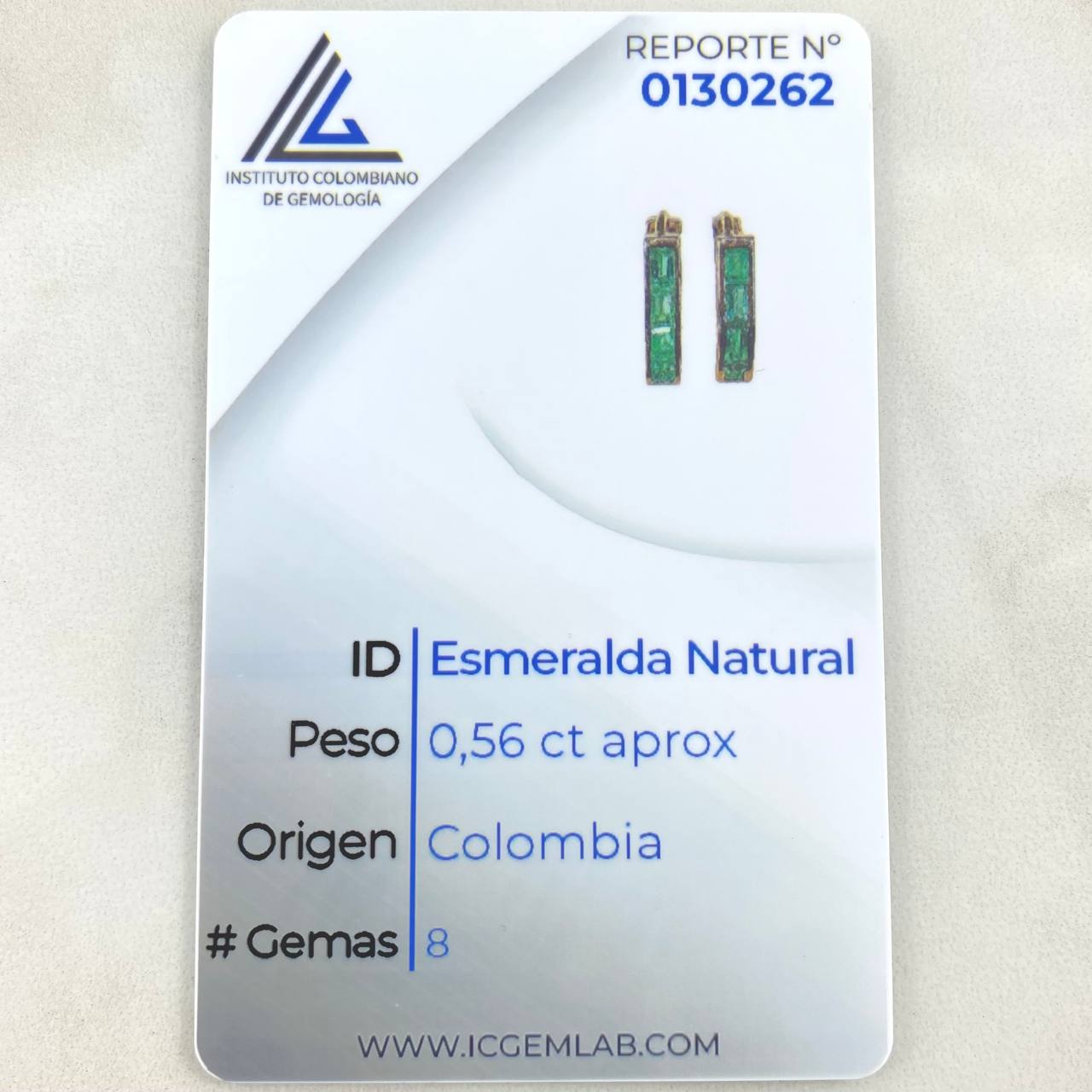 Candongas Curvas Perpendiculares Esmeraldas 56pts 2.9gr / 1.5cm / Oro 18K ©