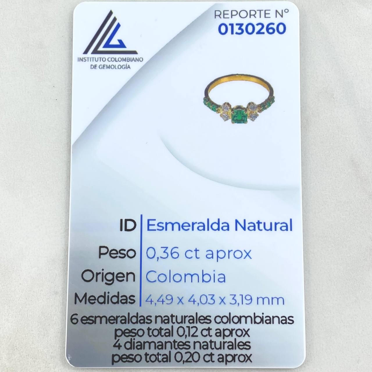 Anillo Estrellas Dilaterales Esmeraldas 48pts Diamantes 20pts 2.75gr / T7 3/4 / Oro 18K ©