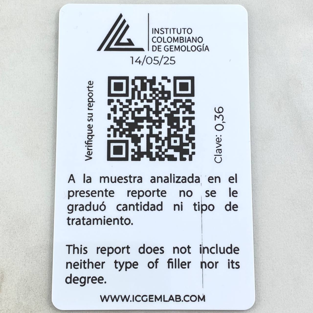 Anillo Estrellas Dilaterales Esmeraldas 48pts Diamantes 20pts 2.75gr / T7 3/4 / Oro 18K ©