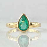 Anillo Solitario Gota Esmeralda 78pts 2.8gr / T5 3/4 / Oro 18K ©