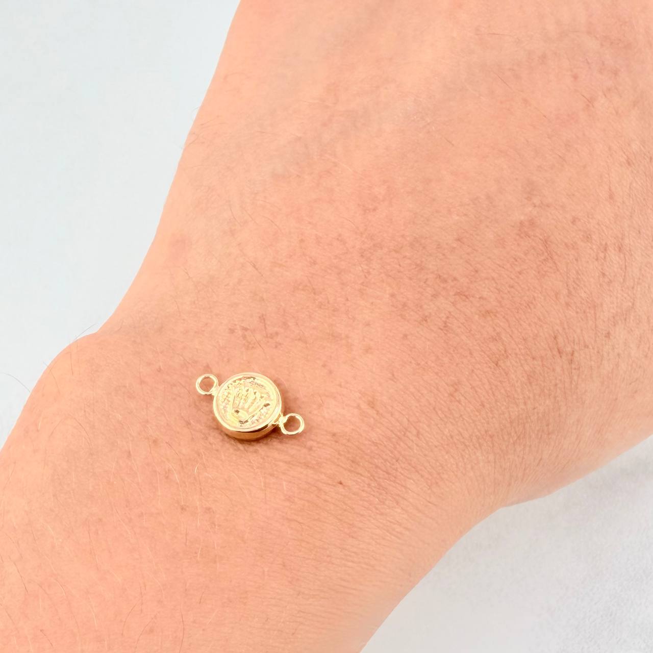 Herraje Corona Texturizada 0.3g / 1.3cm Oro Amarillo 18K
